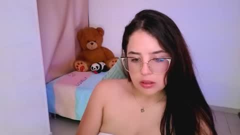 Snapshot of alicia_hotxx chatting on 03/23/26, 05:50 alison online show from 03/23/26, 05:50