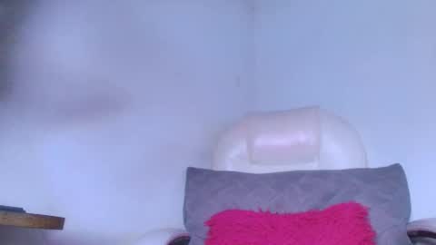 Snapshot of alicia_kyse chatting on 03/12/25, 09:12 Alicia Kyse online show from 03/12/25, 09:12