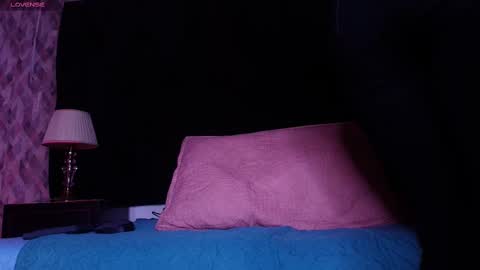 Snapshot of alicia_kyse chatting on 11/09/25, 03:05 Alicia Kyse online show from 11/09/25, 03:05