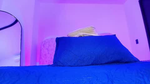 Snapshot of alicia_kyse chatting on 11/20/25, 03:07 Alicia Kyse online show from 11/20/25, 03:07