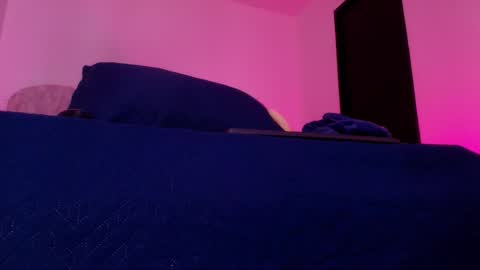 Snapshot of alicia_kyse chatting on 12/03/25, 03:03 Alicia Kyse online show from 12/03/25, 03:03