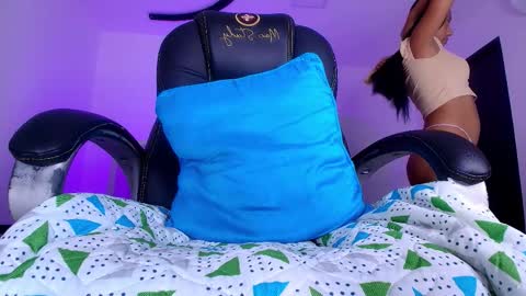 Snapshot of alicia_kyse chatting on 02/14/26, 03:25 Alicia Kyse online show from 02/14/26, 03:25