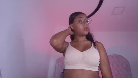 Snapshot of alicia_kyse chatting on 06/25/26, 05:12 Alicia Kyse online show from 06/25/26, 05:12