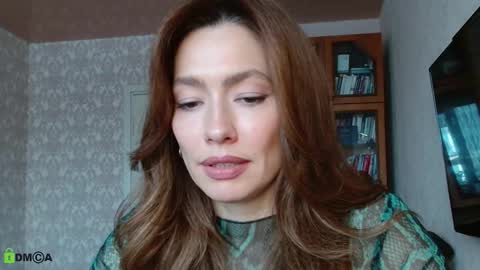 Alicia online show from 11/27/25, 07:21