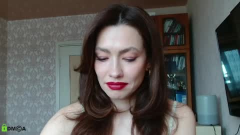 Alicia online show from 05/13/26, 06:55
