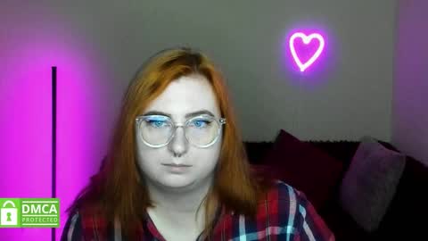 Alicia online show from 10/17/25, 05:48