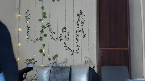 Alicia online show from 04/19/26, 05:29