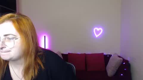 Alicia online show from 12/14/25, 06:41