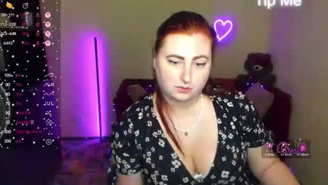 Snapshot of aliciaaared_kis chatting on 06/24/26, 11:20 Alicia online show from 06/24/26, 11:20