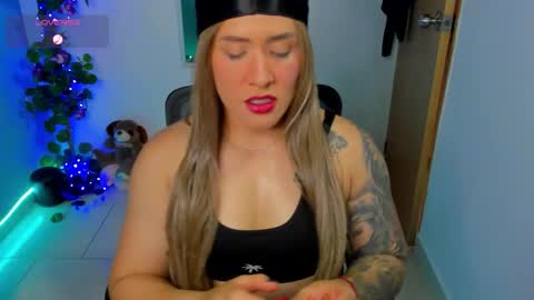 Jennyfer online show from 10/09/25, 08:40