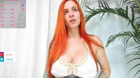Snapshot of aliciakozlov chatting on 04/23/26, 10:23 aliciakozlov online show from 04/23/26, 10:23