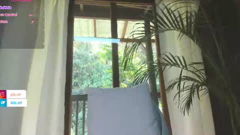 Snapshot of aliciakozlov chatting on 07/10/26, 07:05 aliciakozlov online show from 07/10/26, 07:05