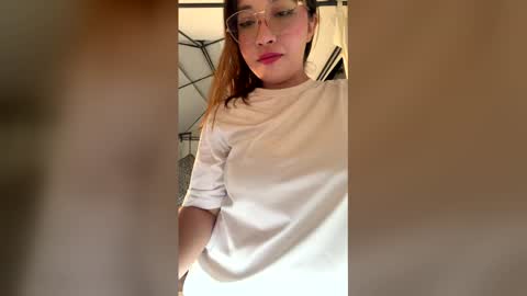 Alicia  online show from 05/18/26, 01:45