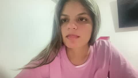 luisa online show from 02/15/25, 01:31