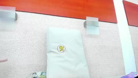 im tutti online show from 02/28/25, 05:48