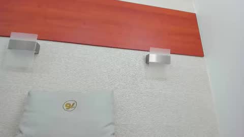 im tutti online show from 11/27/25, 02:24