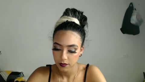 Snapshot of alicie_sexy_hot_20 chatting on 02/27/25, 06:07 ana online show from 02/27/25, 06:07