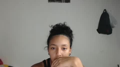 Snapshot of alicie_sexy_hot_20 chatting on 03/09/25, 04:16 ana online show from 03/09/25, 04:16