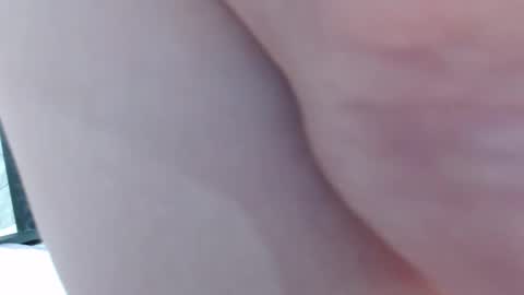 alidaalida2 online show from 10/26/25, 10:43