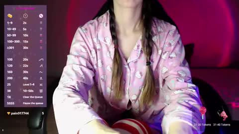 Mia online show from 02/12/25, 04:33