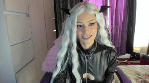 Aiko  Independent Model  online show from 02/20/25, 08:36