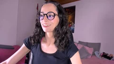 Aiko  Independent Model  online show from 12/15/25, 10:58