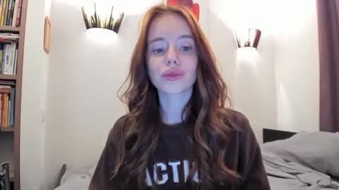 Snapshot of aliensi chatting on 09/15/25, 07:47 aliensi online show from 09/15/25, 07:47