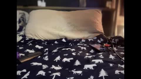 aliensuperstar423 online show from 04/21/26, 02:51