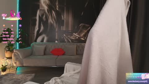 Aliessia online show from 11/21/25, 07:12