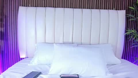Aliha online show from 09/23/25, 11:41