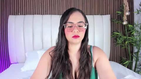 Aliha online show from 10/16/25, 10:44