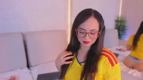 Snapshot of alihamilton_ chatting on 07/03/26, 07:42 Aliha online show from 07/03/26, 07:42