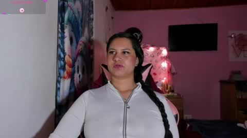 Snapshot of alii_cutee chatting on 06/13/26, 07:01 alii_cutee online show from 06/13/26, 07:01