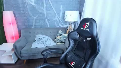 Alice online show from 12/28/24, 01:18