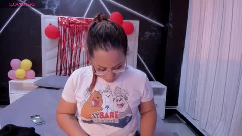 aliice_santos online show from 02/16/26, 12:34