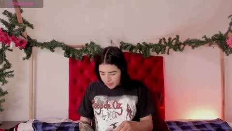 aliice_walker_ online show from 12/09/24, 12:30