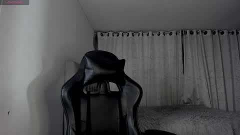 Snapshot of aliice_walker_ chatting on 08/04/26, 03:32 aliice_walker_ online show from 08/04/26, 03:32