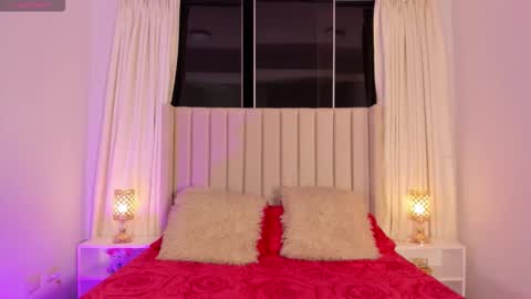 Alisson  online show from 03/24/26, 03:44