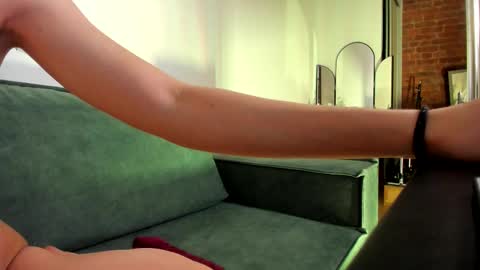 Snapshot of alika_shy chatting on 02/13/25, 06:59 alika shy online show from 02/13/25, 06:59