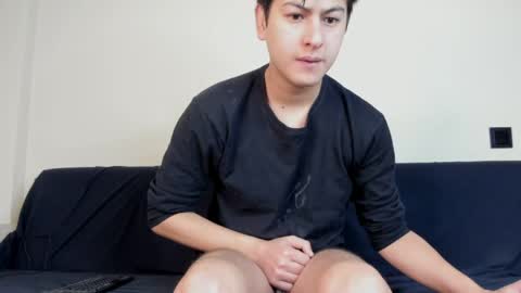 Snapshot of alikuskya chatting on 04/22/26, 01:30 Dan online show from 04/22/26, 01:30