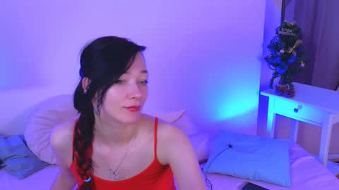 Snapshot of alina_cute_ chatting on 12/27/24, 05:05 Alina online show from 12/27/24, 05:05