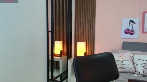 Snapshot of alina_martinelli chatting on 02/11/26, 11:59 Alina online show from 02/11/26, 11:59