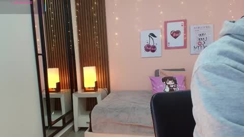 Snapshot of alina_martinelli chatting on 02/20/26, 11:54 Alina online show from 02/20/26, 11:54