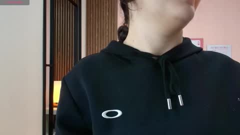 Snapshot of alina_martinelli chatting on 03/04/26, 11:49 Alina online show from 03/04/26, 11:49