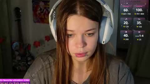 Snapshot of alinabae chatting on 10/26/25, 08:59 Alina and Ben online show from 10/26/25, 08:59