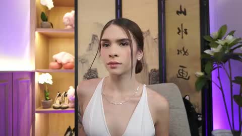 Snapshot of alinabennet chatting on 07/03/26, 11:38 Alina Bennet online show from 07/03/26, 11:38