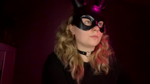 Snapshot of alinahotgirl chatting on 05/05/26, 10:18 Alina online show from 05/05/26, 10:18