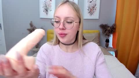 alinaocean online show from 11/22/25, 08:13