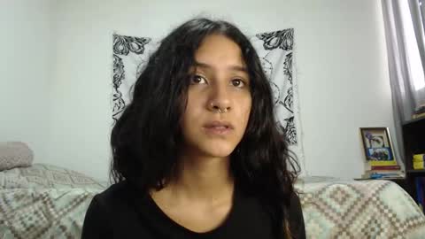 Snapshot of alinawoolf_ chatting on 12/30/24, 06:05  Ali  online show from 12/30/24, 06:05