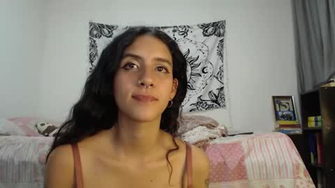 Snapshot of alinawoolf_ chatting on 01/11/25, 08:43  Ali  online show from 01/11/25, 08:43